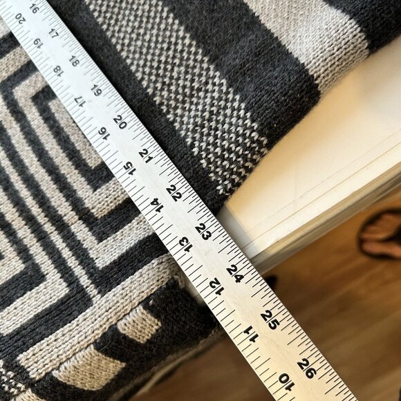 New York & Company Aztec Cardigan Women Size Medium Grey Black Long - Picture 7 of 9